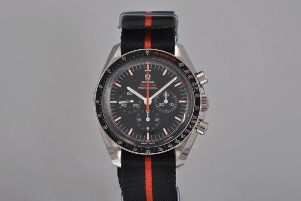 OMEGA Speedy Ultraman 31112423001001