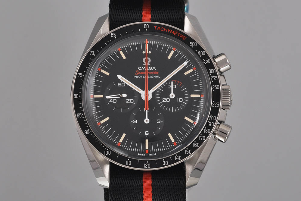 9510289090012-02 OMEGA Speedy Ultraman 31112423001001