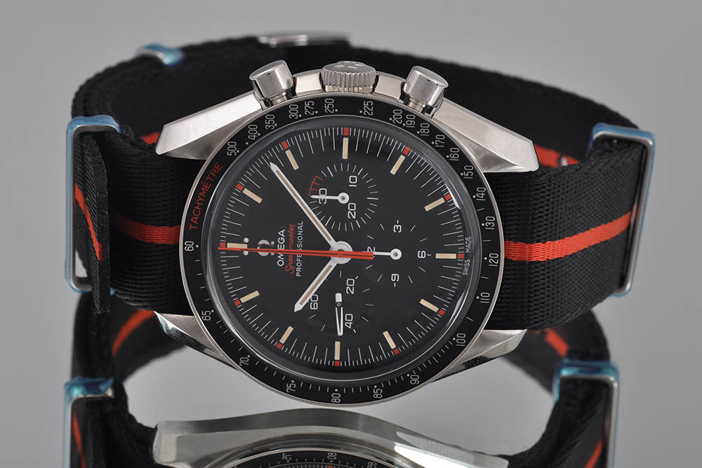 9510289090012-05 OMEGA Speedy Ultraman 31112423001001
