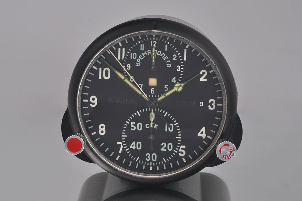 9610100030012-01 Mig 29 Borduhr