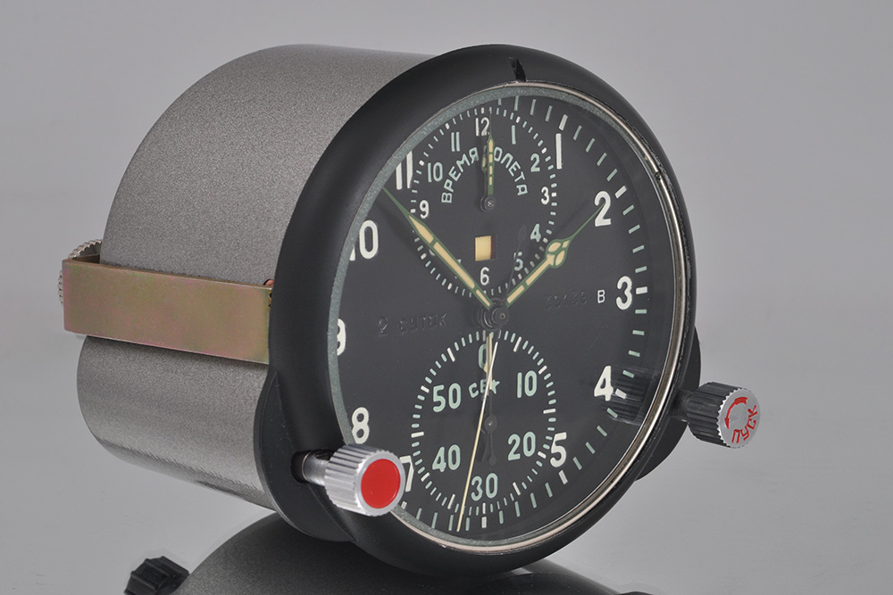 9610100030012-03 Mig 29 Borduhr