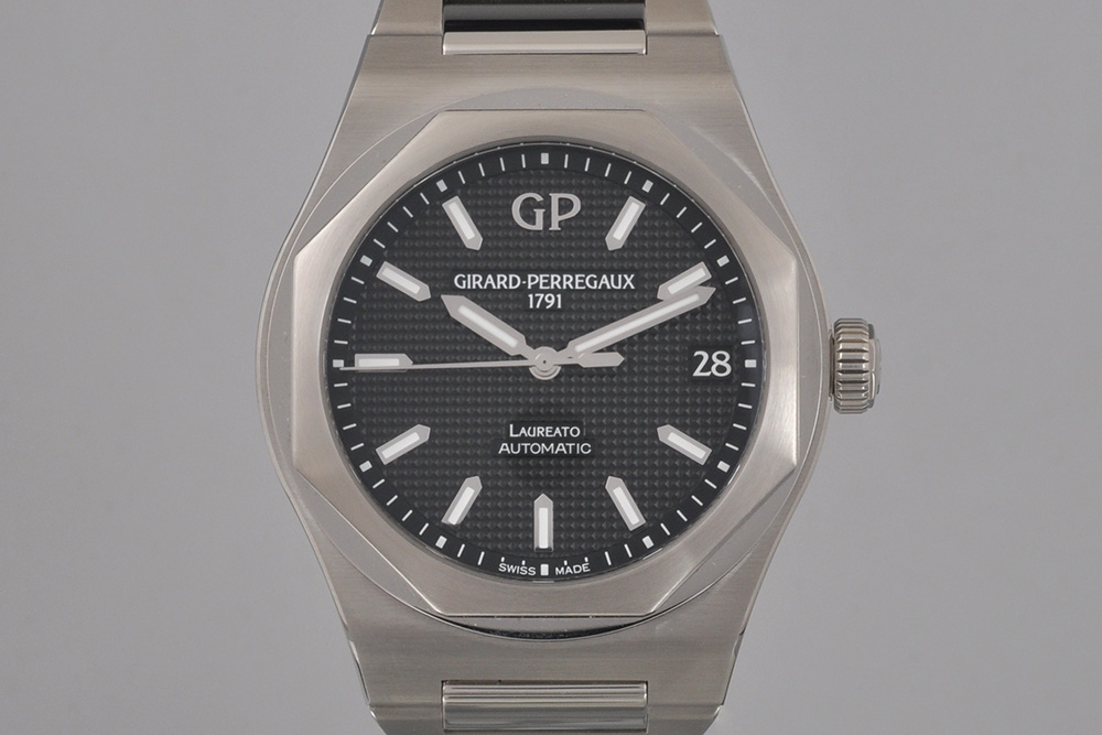 9610117050012-02 Girard Perregaux Laureato 81010-11-634-11A