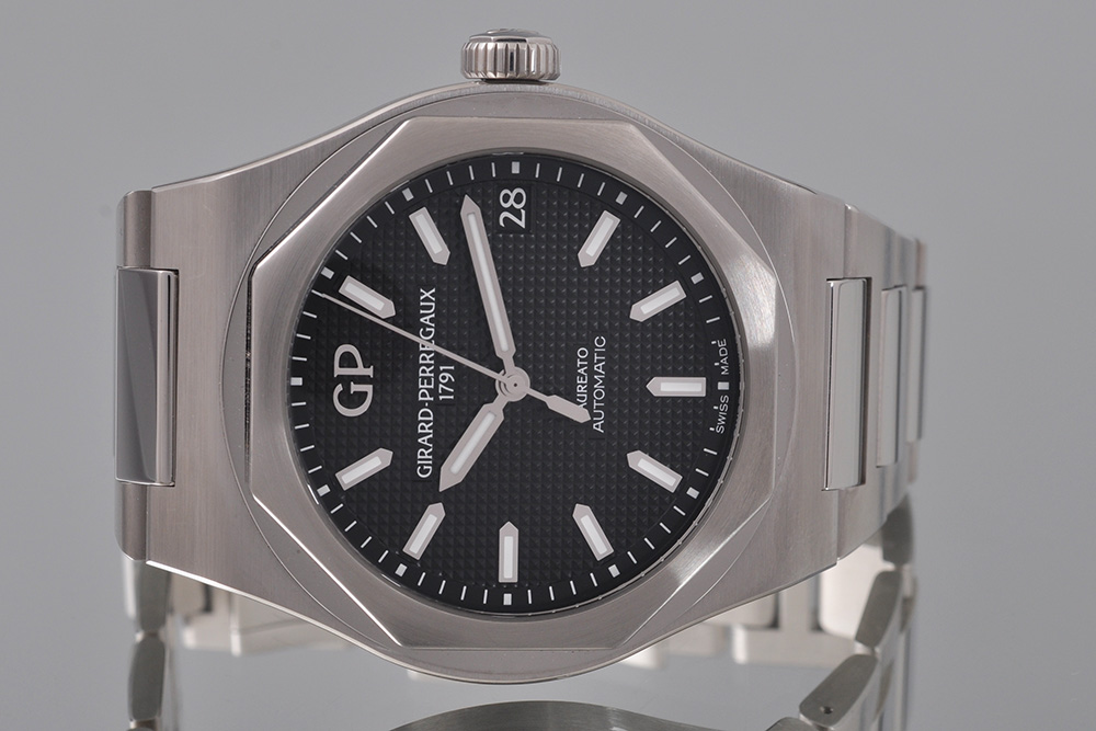 9610117050012-05 Girard Perregaux Laureato 81010-11-634-11A