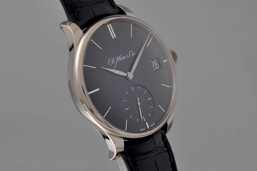 9610158060012-04 H.Moser & Cie Venturer Big Date 2100-0202