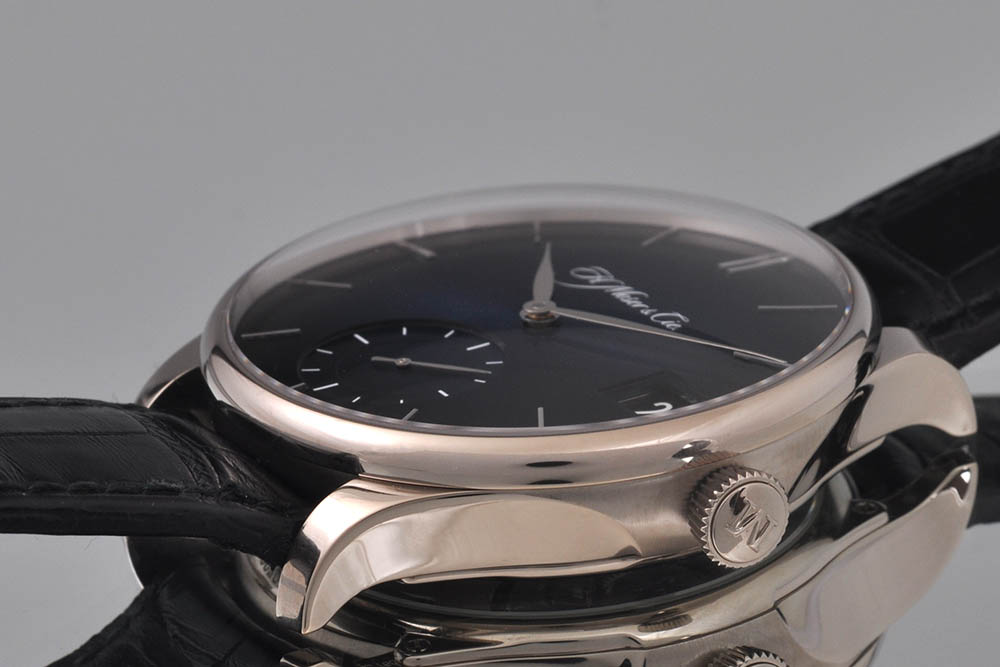 9610158060012-06 H.Moser & Cie Venturer Big Date 2100-0202