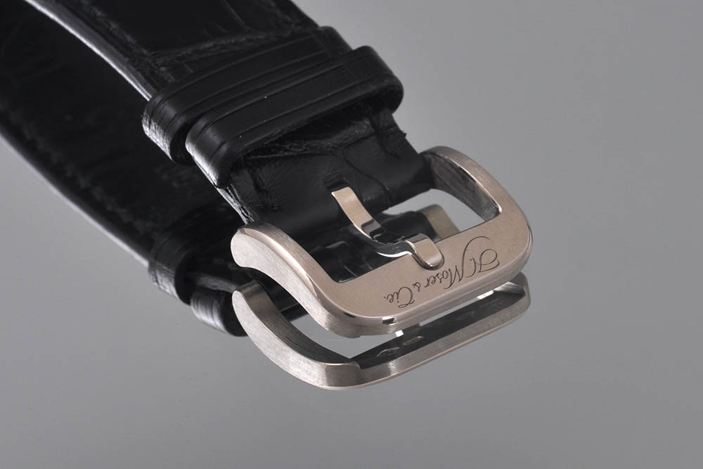 9610158060012-10 H.Moser & Cie Venturer Big Date 2100-0202