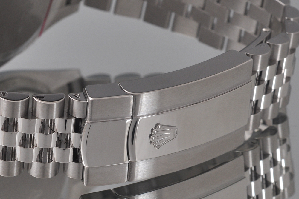9610160030012-10 ROLEX Datejust 126200