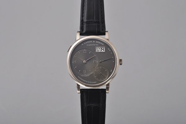 A. Lange & Söhne Grosse Lange 1 137.038