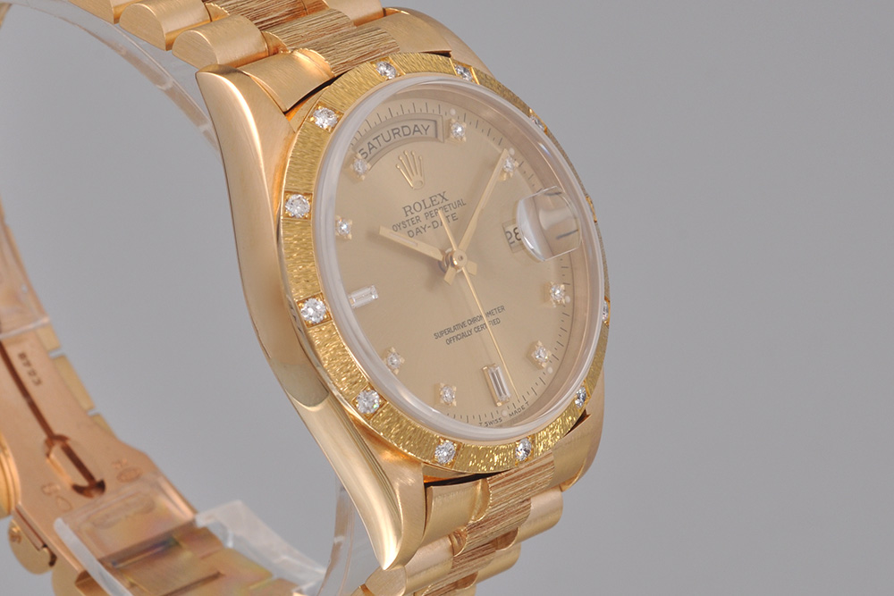 9610187030012-04 ROLEX Day-Date 18308G