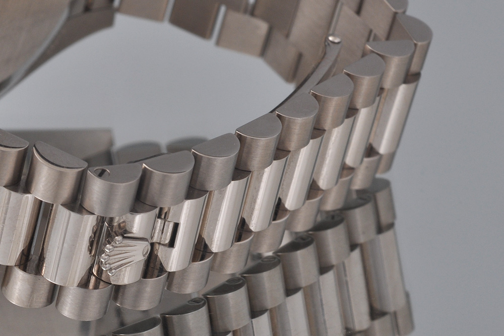 9610263030012-10 ROLEX Day-Date 228239