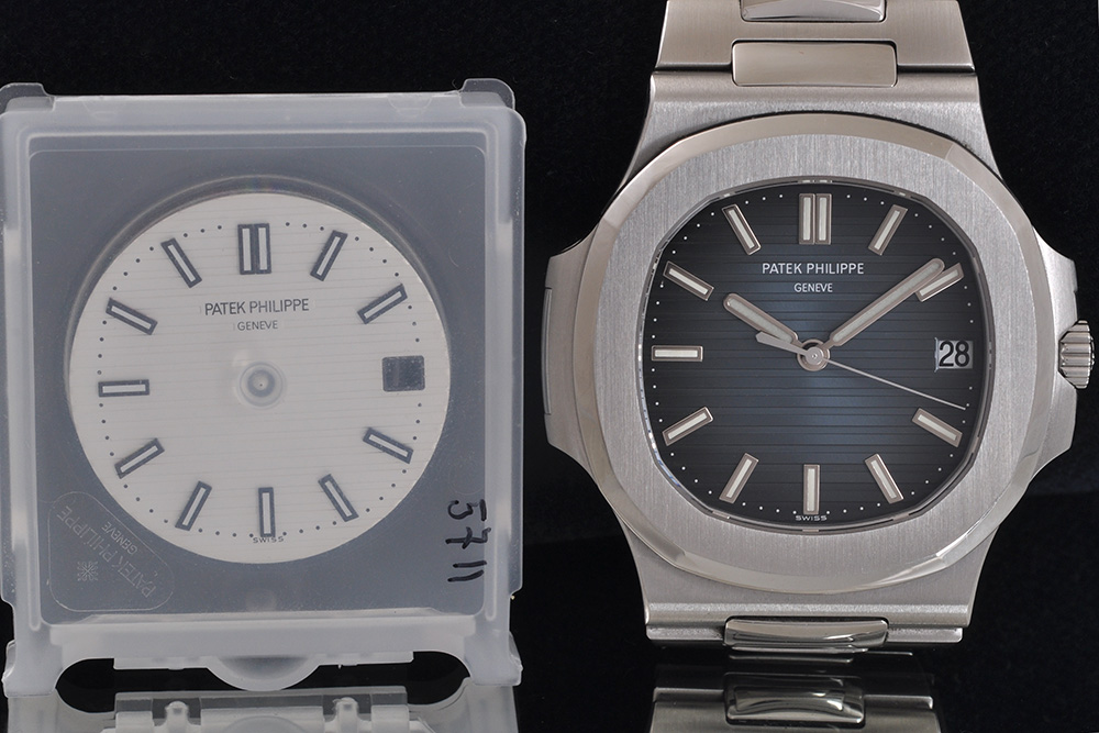 9610303030012-01 Patek Philippe Nautilus 5711/1A-011