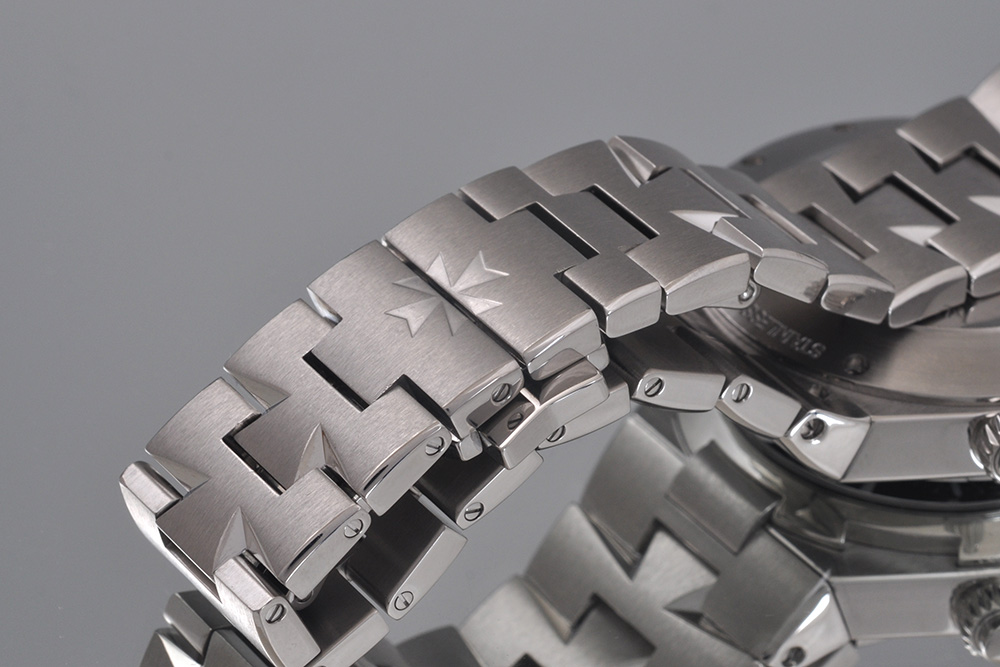 9610100080012-10 Vacheron Constantin Overseas 47450/B01A
