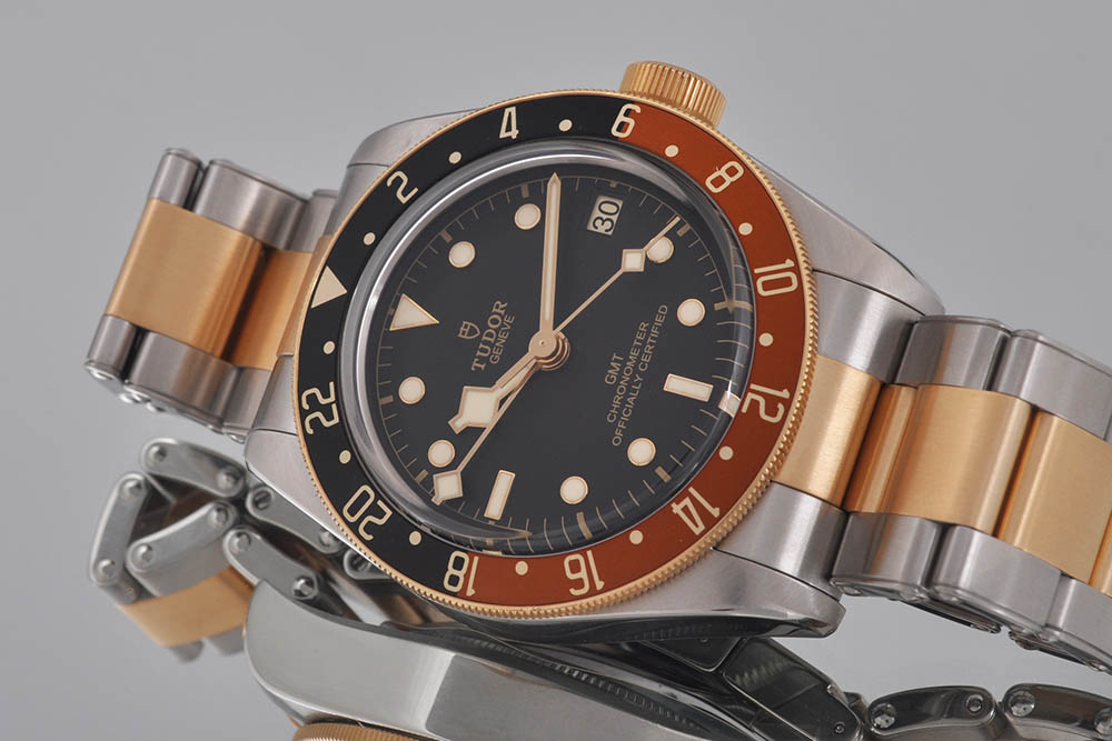 9610260090012-07 Tudor Black Bay 79833MN