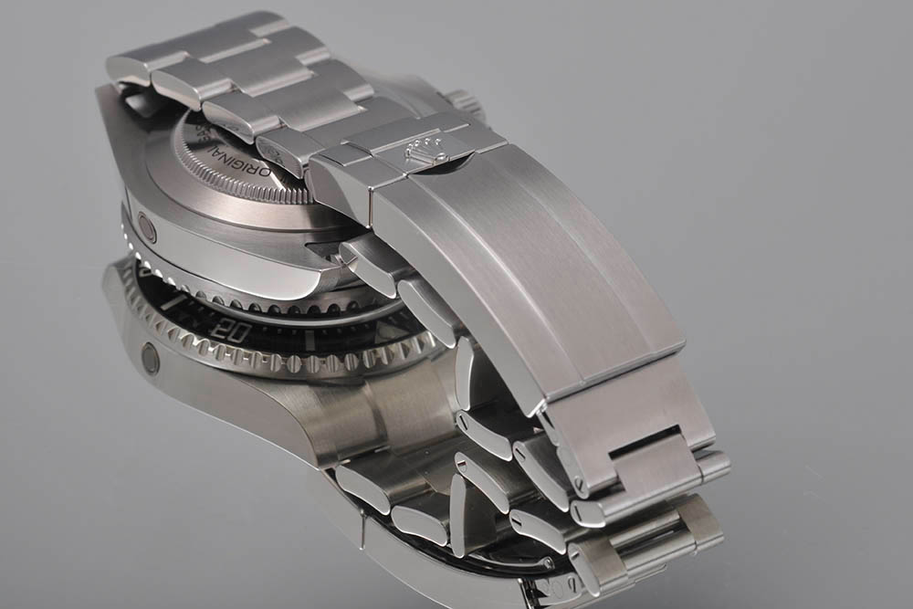 9610003100012-09 ROLEX Sea-Dweller 126600